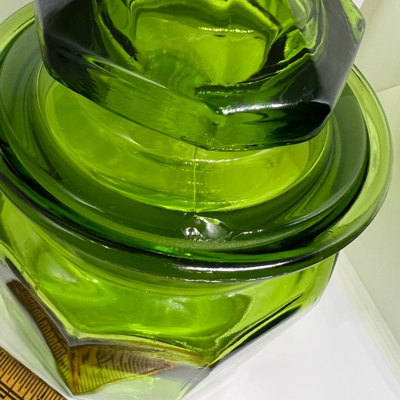 Vintage LE Smith Green Glass Lidded Canister. GUC - Picture 3 of 5